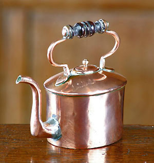 miniature copper kettle 382