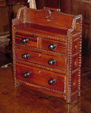 chest of drawers 347
